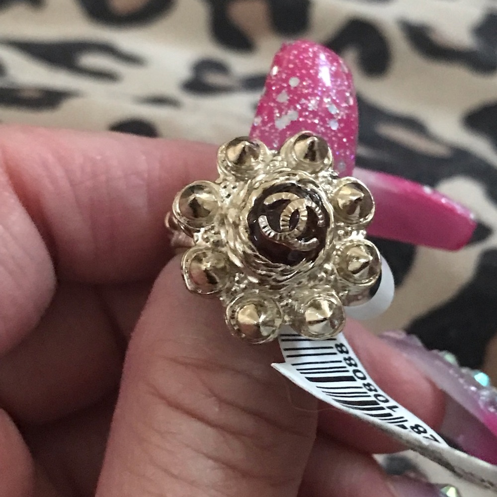 NWT CHANEL RING - Picture 8 of 11